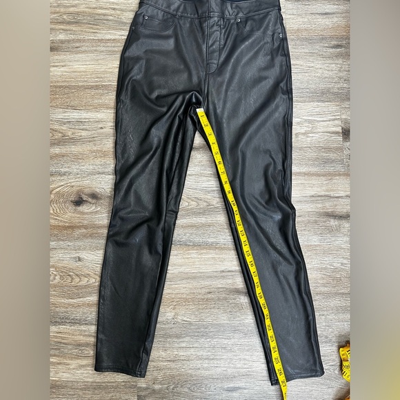 SPANX Women's Leather Skinny Pants Leggings Size M - Picture 8 of 9